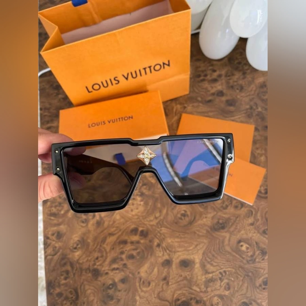 Louis Vuitton Cyclone Sunglasses